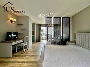 căn hộ 1 phòng ngủ - ban công chuẩn penthouse full nội thất xịn - trung tâm kết nối giữa 3 quận