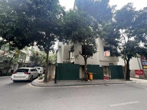 ngụy như kon tum lô góc 3 mặt 5 tầng 75 tỷ kinh doanh mặt tiền 10m