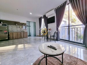 căn hộ 2 ban công- cao cấp- 45m2 - thang máy, hầm xe- ngay chợ tân định, cv lê văn tám, isb-ueh q1