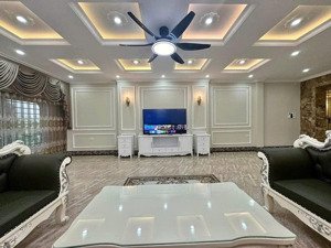 siêu phẩm! phân lô khu hoàng quốc việt,ô tô ngõ thông,dtich 80m2x6t, mặt tiền rộng, giá 28.5 tỷ