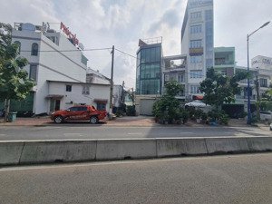 tòa nhà văn phòng 2 mt song hành, q9 - dt:7 x 20 ( dt sàn : 400m ) - kết cấu : 4 tầng 30 tỷ