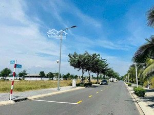 1 lô 100m² siêu đẹp gần vinhomes grand park mặt tiền kinh doanh sầm uất q9