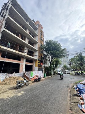 bán lô đất trần đức thông sát biển mỹ khê, dt 80m2 giá 11, x tỷ tl