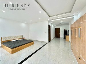 căn hộ ban công siêu rộng - cao cấp - thang máy - gần trung tâm q1