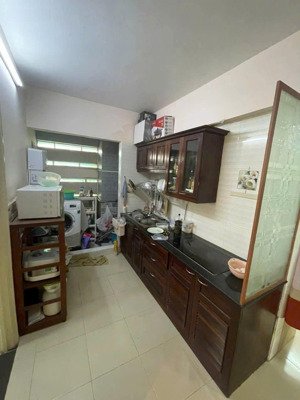 căn hộ 79m2, 2p ngủ có nội thất c/c babylon,tân phú giá 12,5tr/th