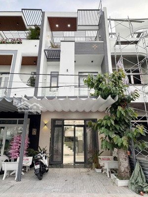 cho thuê nhà 1 trệt 2 lầu full nội thất kdc hồng loan giá 15 triệu