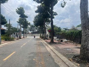 bán đất 2 mặt tiền đường nhựa đang có dòng tiền cho thuê