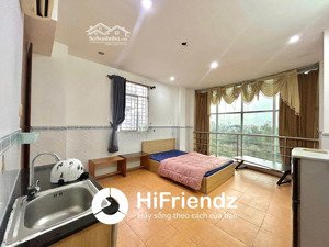 căn hộ dịch vụ giá tốt đầy đủ tiện nghi 27m2 có thang máy - mặt tiền võ văn kiệt quận 5 gần cầu ntp