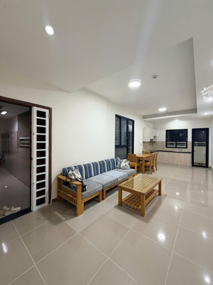 bán ch era town, 90m2-2pn full nội thất, giá bán: 2 tỷ 950 không bao sổ. lh hà: 
