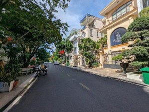 hxh đào duy anh, vt ngay công viên gia định - p9, phú nhuận. dt: 4x14m, trệt 2 lầu st. giá 12,5 tỷ