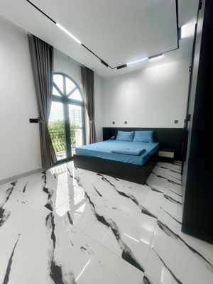 nhà 4 tầng + tum mt hoàng quốc việt 7.5m , sơn trà đang căn hộ hđt cao sát sông hàn giá 12.5 tỷ