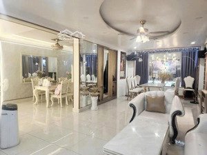 bán nhà hoa sữa - phú nhuận - 134m2 - 5 tầng - 42 tỷ - 2 mặt tiền thang máy thu 4.000$/tháng