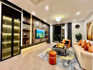 không đăng ảo tôi cần bán căn hộ 3 ngủ, 2 vs, dt 110m2, nhà thoáng mát, tòa mới tại mhd trung văn