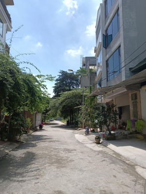 hàng hot dv khu b yên nghĩa hà đông, 12 tỷ, 50m2,mt 5m. dòng tiền 9tr/ tháng. lh 079616 một một tt