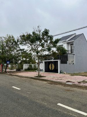 chính chủ bán lô đất bên hông chợ lai nghi, giá rẻ gđ 1 chỉ hơn 17tr/m2