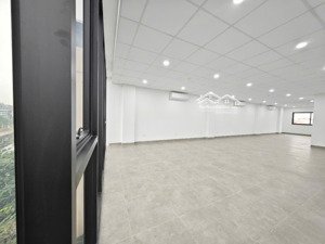 sang nhượng văn phòng 120m2 chia sẵn phòng giá chỉ 16tr tại phố vũ tông phan - thanh xuân