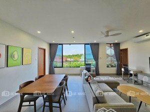 căn hộ dịch vụ 1 phòng ngủ + 1 phòng khách siêu rộng - view thoáng - nội thất cao cấp