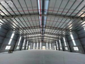 CHO THUÊ XƯỞNG QUỐC LỘ 1A, BÌNH CHÁNH GẦN NGUYỄN VĂN LINH 1800M2