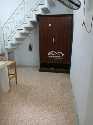 cho thuê nhà ở lâu dài tại ngõ 4 hoàng hoa thám, phù hợp với gia đình nhỏ