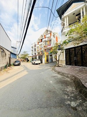 bán nhà 3 tầng - 116m2 (4.5m nở hậu 8.2m x 18m) 3pn + 5 phòng trọ - hiệp bình phước, thủ đức