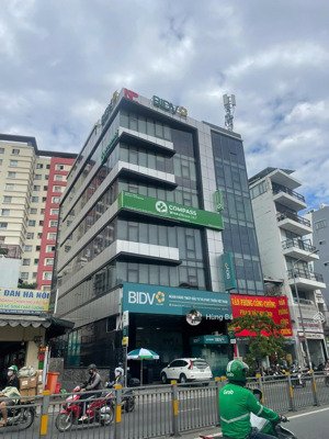 bán gấp tòa nhà góc 2 mặt tiền lê văn quới ! dt : 15 x 27m - hầm 8 tầng - hđt : 350 triệu.giá 85 tỷ