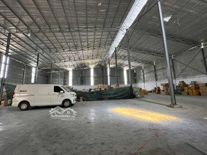 cho thuê kho bãi khu sân tân sơn nhất phù hợp nhiều ngành nghề