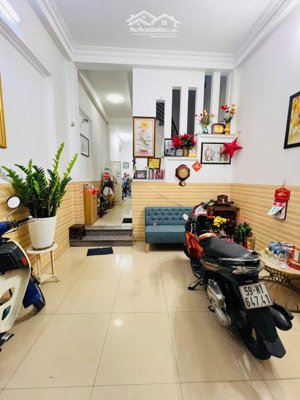 tân phú chỉ một căn duy nhất giá 5.5 tỷ hẻm ô tô tới nhà nhà đẹp, không lộ giới không quy hoạch