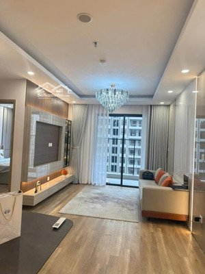 chính chủ cho thuê căn hộ 2 ngủ the wisteria