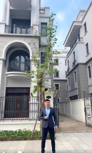 quỹ 6 căn đơn lập 180m2 vịnh xanh giá 28 tỷ, ck cực tốt 24%, mua giá gốc vinhomes, lh 