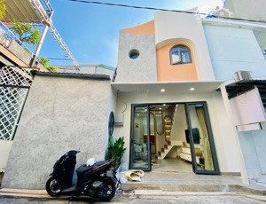 nhà đẹp đường 6m yết kiêu - phường 9 - quận 5. giá 3tỷ820. đang cho thuê 21 triệu. gần chợ an đông