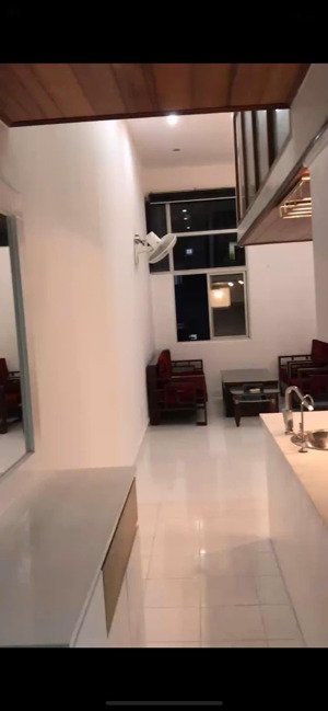 cho thuê hưng vượng 1, block có thang máy, đầy đủ nội thất, ở được 3 người giá 9 tr/tháng