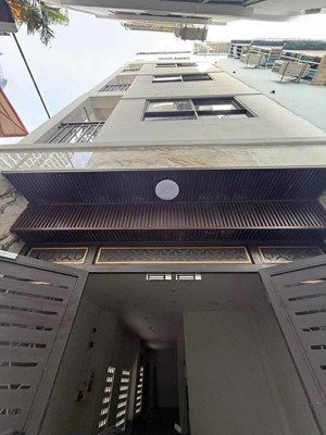 bán tòa chung cư mini, tòa 7 tầng thang máy 12 phòng khép kín, doanh thu 65 triệu