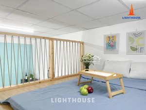 phòng gác cửa sổ thoáng ngay chợ hạnh thông tây, công viên làng hoa, vincom qt, iuh