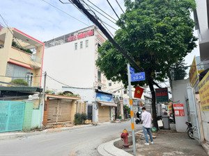 giảm 1,9 tỷ nhà mặt tiền đường 35 sổ riêng 3 tầng