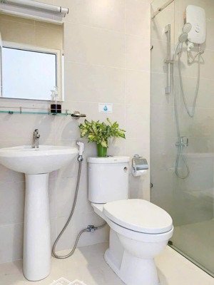 bán căn hộ melody tầng trung view hồ đẹp liên hệ : 