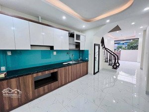 giảm 1 tỷ nhà đẹp 7pn chỉ 5 tỷ 6 khu đại học công nghiệp