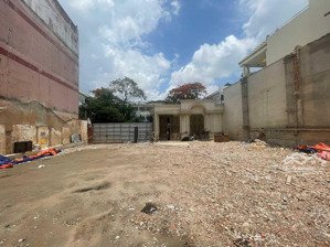 ngộp bank bán gấp! bán đất mặt tiền nguyễn xí - dt: 25x50m - ctxd: 2 hầm 10 tầng - giá 99 tỷ tl