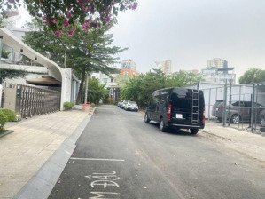 bán khuôn đất biệt thự 2 mặt thoáng đường 12 trần não, p. an khánh q2. dt: 19x30m. giá chỉ 66 tỷ tl