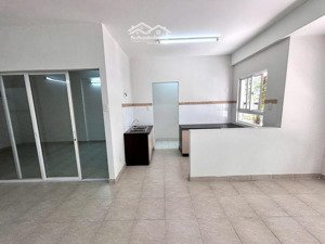 cần bán căn ehome 3 1pn, 1wc view đẹp, sẵn hợp đồng thuê, giá 1,9 tỷ