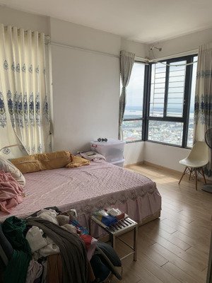 bán căn hộ 76m2 = 2pn - 2wc. view sông . giá 3 tỷ 300 triệu. lh mr. tùng 