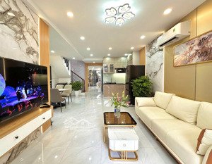 bán nhà đối diện trường đại học bách khoa đường tô hiến thành q10 dt 8x11 nhà 3 lầu giá 16 tỷ