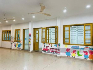 cho thuê nhà nguyên căn 2 tầng - 226m2 thach bàn, long biên -phù hợp trường mầm non, lớp học