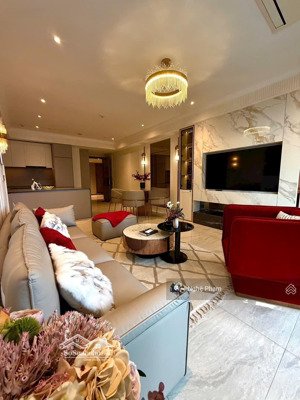 hot! cần bán căn hộ 2pn toà opera - metropole thủ thiêm. diện tích lớn, view cầu ba son cực đẹp.