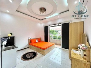 phòng ban công lớn - full nt - ngay cầu nguyễn văn cừ, lancaster, pullman, đh hsu, vlu q1, issh q5