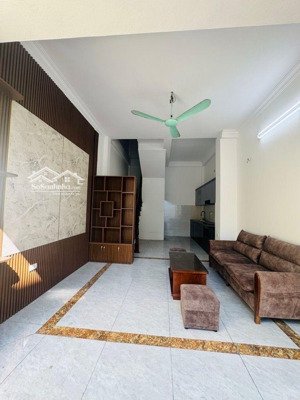 bán nhà nguyễn văn linh 33mx4t lô góc - vị trí trung tâm