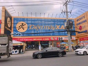 bán nhà góc 2 mặt tiền ngay trần hưng đạo - dt: 13 x 60m. cn: 705m2 - giá bán: 320 tỷ tl