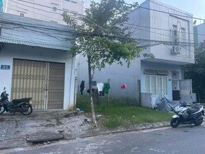 đất đường 5m5 đào trí . hoà cường nam - hải châu
- diện tích 75m5 ngang 5m