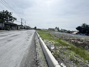 chính chủ cần bán rẻ 445m2 thổ cư mặt tiền đường láng le bàu cò, gần khu di tích, gias tốt chỉ 7ty5