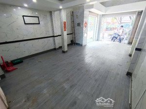 cho thuê nhà 2 mặt tiền lãnh binh thăng, p.13, q.11 giá 12tr