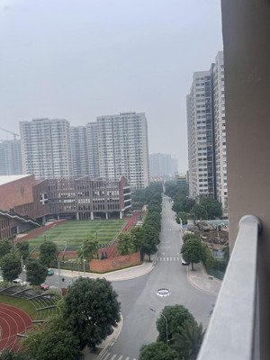 2pn 2wc tầng trung view trực diện trường quốc tế, sông san hô bán 4 tỷ 15. rẻ nhất thị trường!